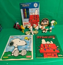 Snoopy Playschool puzzle - 8 pcs 2 coloring books & 12 additional items-vintage