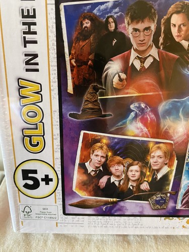 Harry Potter jigsaw Trefl 100 Piece Glow in the Dark Puzzle NEW Free P&P - Picture 4 of 10