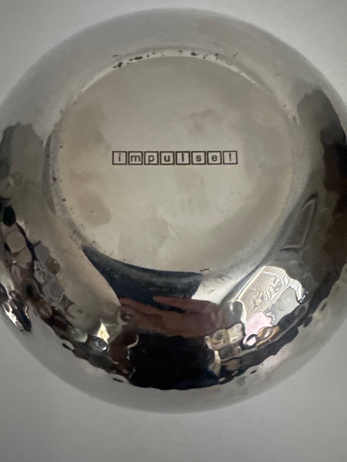 Roland Style Impulse! Hammered Round Stainless Steel Lidded Ice Bucket 7.5"