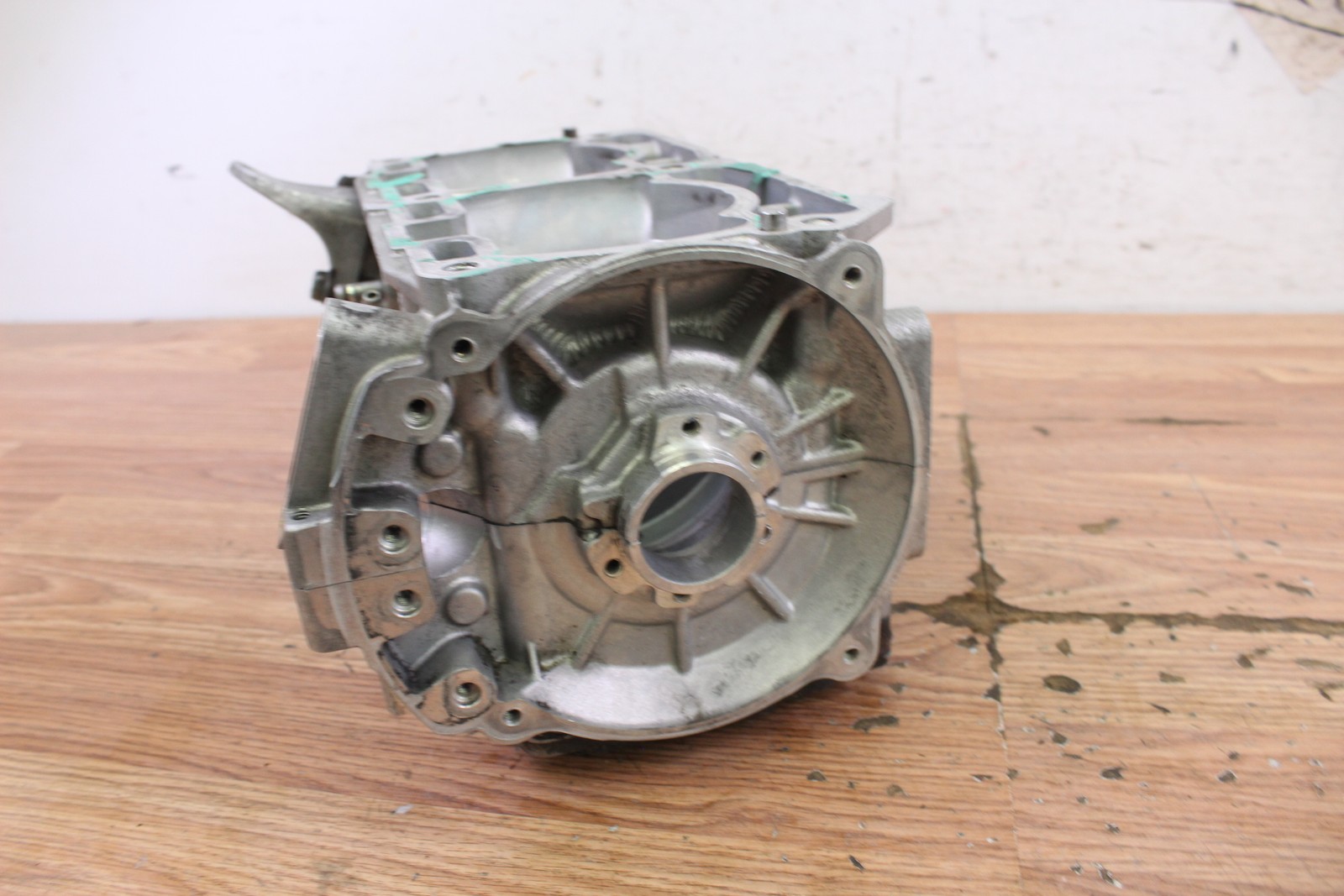 2008 SKI-DOO SUMMIT 800 XP Crankcases / Main Engine Cases w/Bottom Support Plate