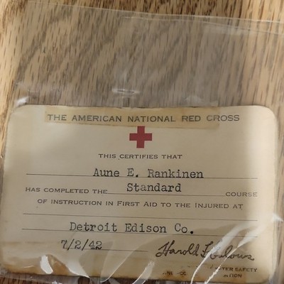 Red Cross 1942 First Aid Certificate Signed Detroit Edison Co.