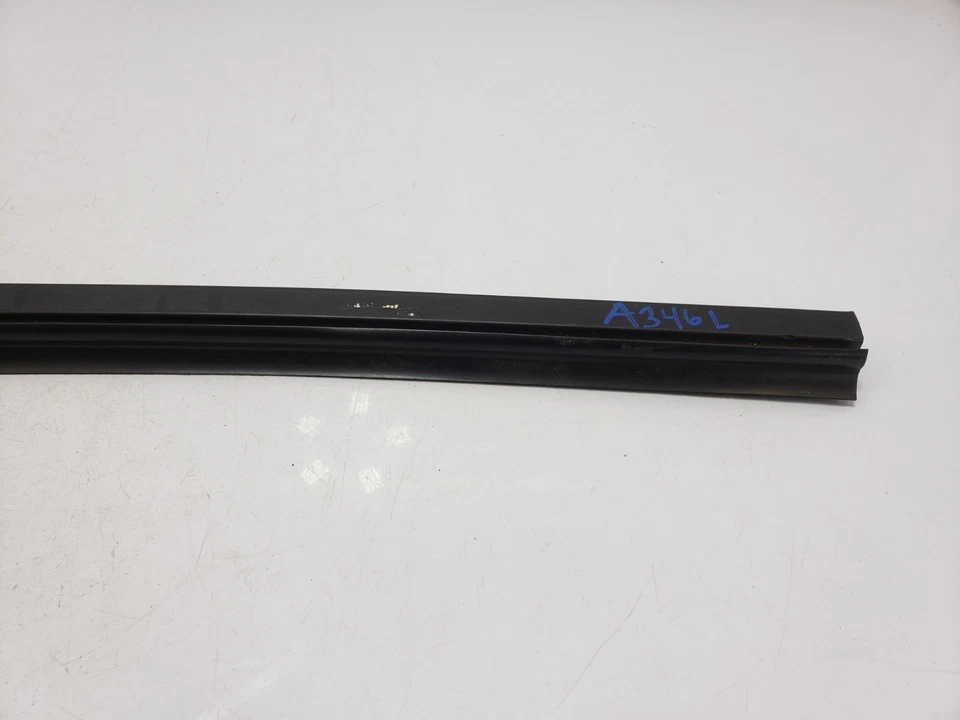 ✅97-04 OEM Jaguar XK8 Convertible Left Driver Side Door Window Weatherstrip Seal - Image 3 of 4
