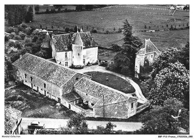 BBFP12-1126-86 - By plane over MAUPREVOIR - The 15th century castle