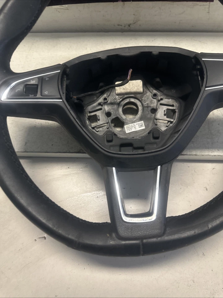 Skoda Kodiaq 2020 Lenkrad  Multifunktion 3V0419091L - Bild 3 von 4