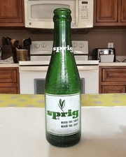 Sprig Soda Pop Bottle Green Glass Vintage 7 oz. ACL Duraglas Los Angeles