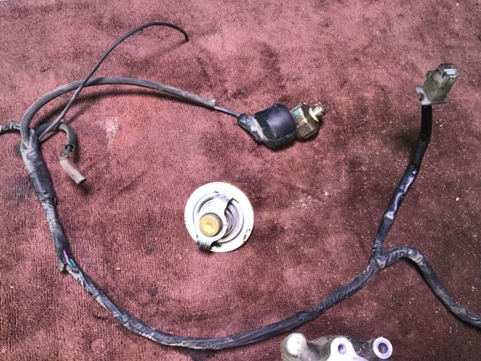 Honda Goldwing GL1000 GL1000 1978 termostato bomba de agua cubierta carcasa térmica Foto 4 de 4