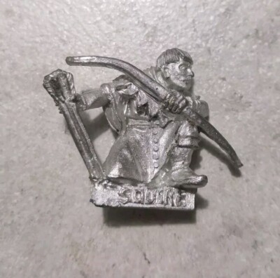 Warhammer Bretonnian Bretonnia Squire Crouching Archer Bowmen Metal OOP