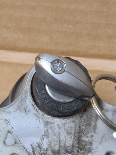 2001 BMW R1200 Ignition Switch Showa - Picture 2 of 7