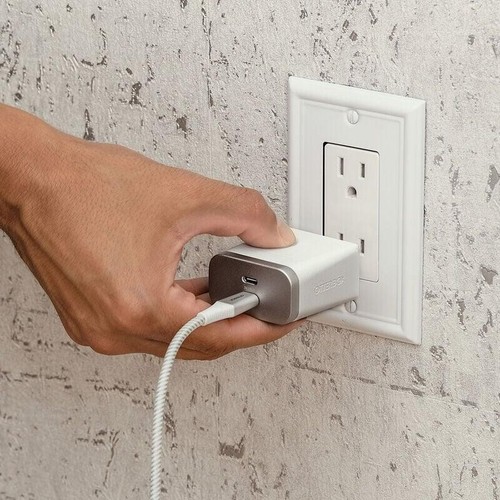 OtterBox Premium Pro Fast Charge USB-C Wall Charger - 60W Dual Port - Picture 10 of 13