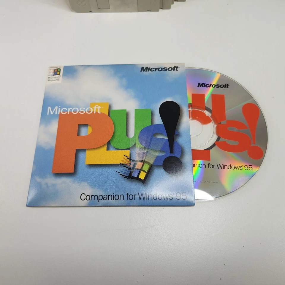 Rare Windows 95 Promo Sample 13 Floppy DMF Set + Microsoft Plus! CD & Books - Image 3 of 4