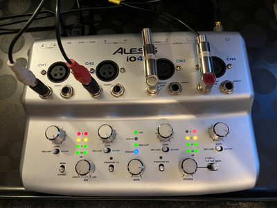 Alesis iO4 - USB Audio interface, Kopfhörer Ausgang defekt!