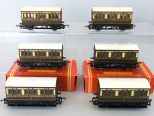 OO Gauge HORNBY R.213  Rake of x 6  G.W.R. 4-Wheel Coaches