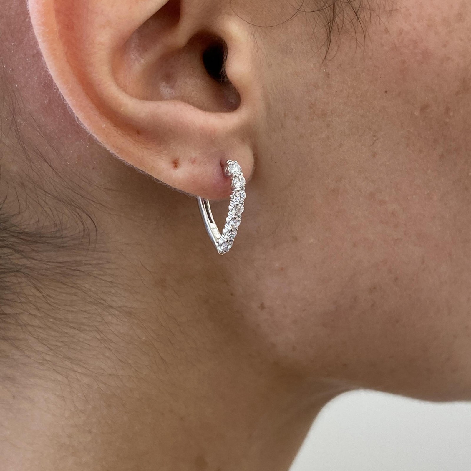 14K White Gold Hoop Earrings 0.8ct Round Lab-Created Diamond F/VS