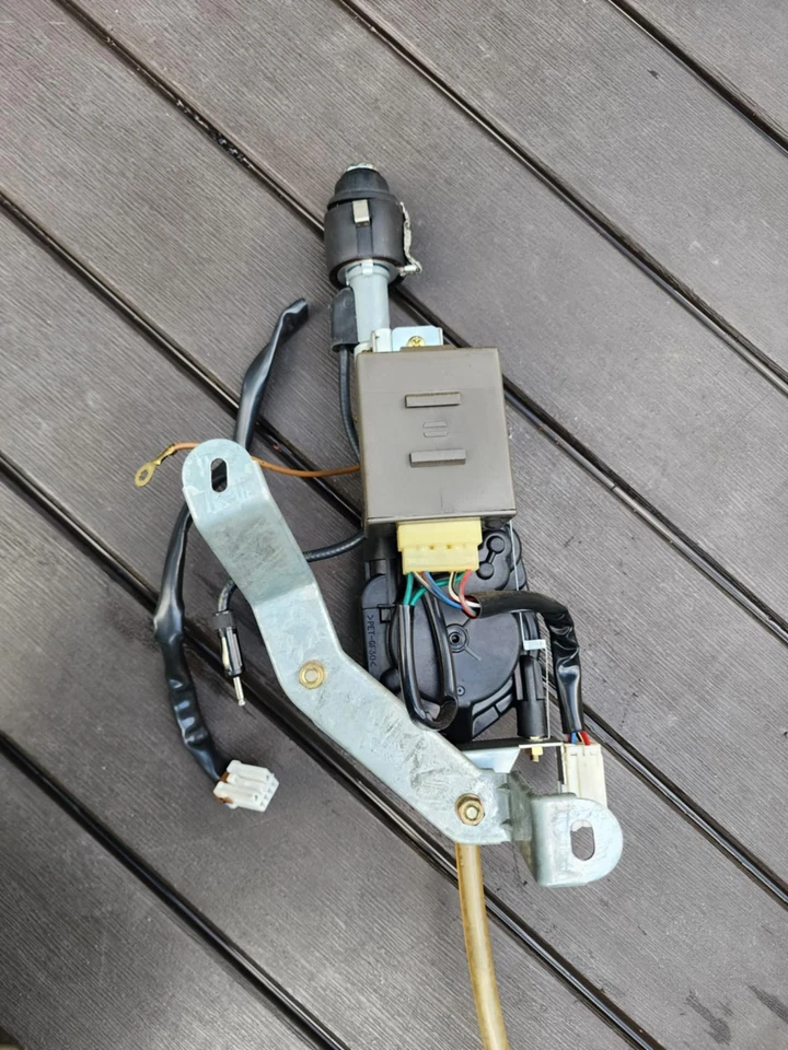 Conjunto de antena de alimentación Mitsubishi Eclipse/Eagle Talon 1995-1999 OEM 2g DSM usado  Foto 4 de 4