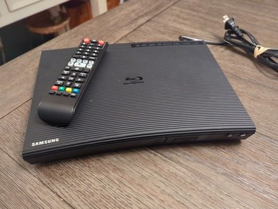 Samsung BD-J5900 Curved 3D Blu-Ray Disc DVD Player Wi-Fi Streaming WITH REMOTE
