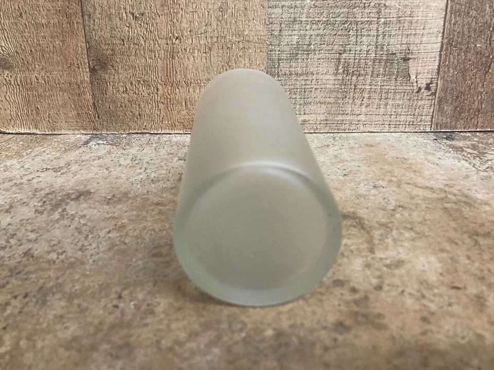 1945 Official KENTUCKY DERBY Frosted Mint Julep Glass mint condition - Image 3 of 4