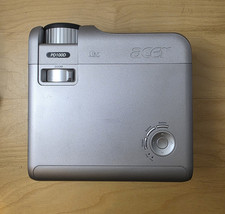 Acer PD100D DLP Beamer / Projektor mit Tasche...