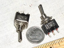 2 BRAND NEW MINI TOGGLE SPDT ON-OFF-ON SWITCH 125 VAC 6A 6 A AMP AMPS AC DC .25"