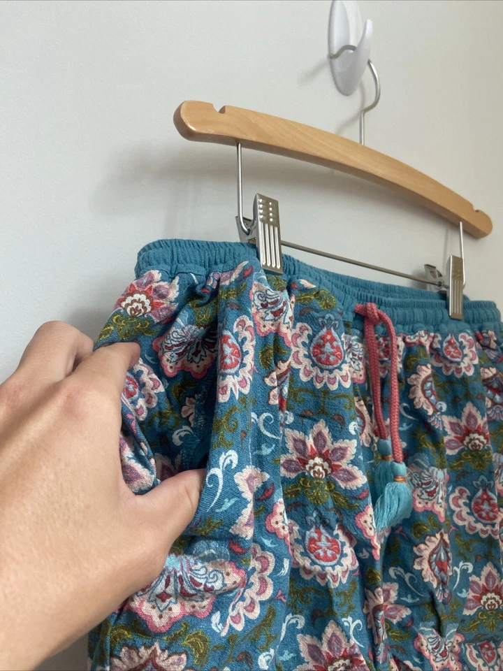 MATILDA JANE Enchanted Garden Lake Marble Easy Waist Printed Shorts Size 12 - Image 3 of 4