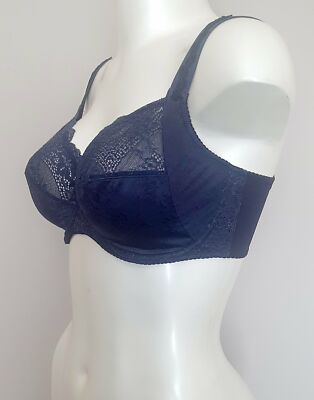String ANTINEA De Lise Charmel, Taille 40 (38 Eu), Bleu Naphte, Dentelle, Neuf Avec étiquettes