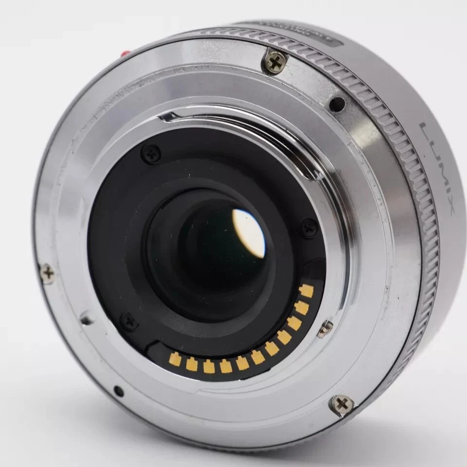 Lumix G X Vario 14-42mm f/3.5-5.6 PZ OIS Lens for Panasonic M4/3-Mount Sliver - Image 4 of 4