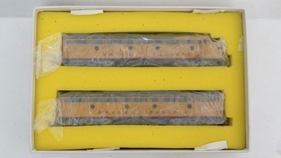 Oriental Limited HO EMD E9A + E9B 2400HP UP Locomotive Set, Brass
