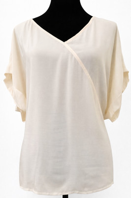 Impressions II Womens Blouse Top Size 44 Ivory V-Neck Short Sleeve 100% Silk