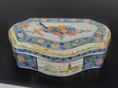Vintage Made In Holland Tin, Blue Floral With Gold Accents, Asian Designs