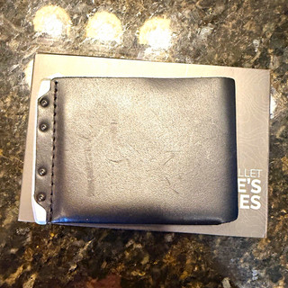 Trayvax Venture Billfold wallet black and silver