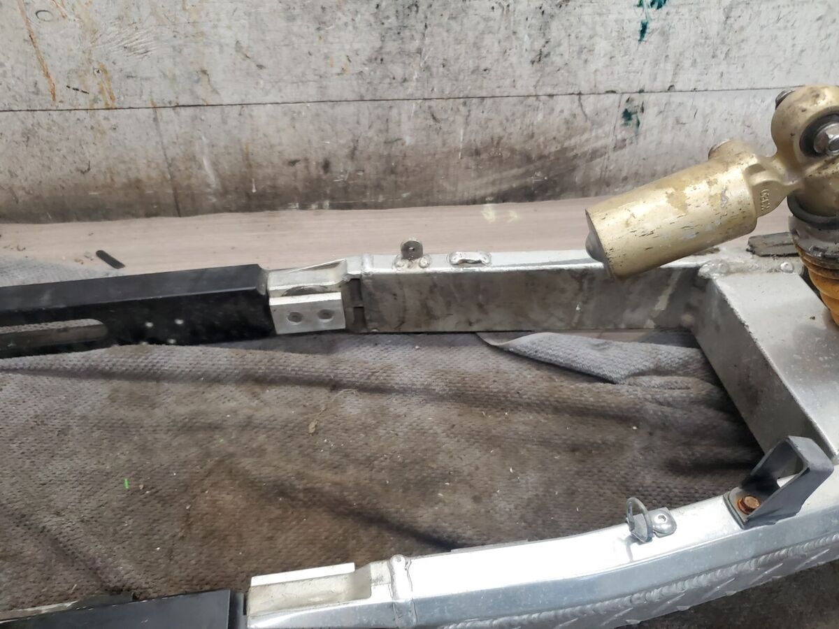 s-l1200.jpg s-l1200.jpg