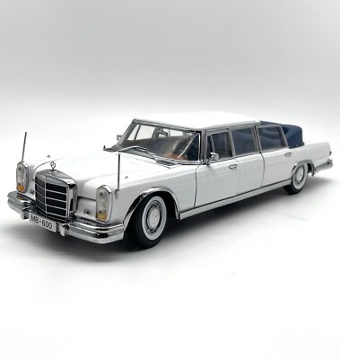 Sun Star 2301  Mercedes Benz 600 Pullman Landaulet 1966 weiss, OVP, 1:18, K301