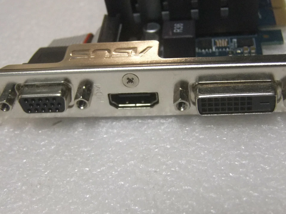 ASUS GT720-2GD3-CSM Asus NVIDIA GeForce GT 720 2GB GDDR3 DVI/HDMI PCI-Express - Image 2 of 4