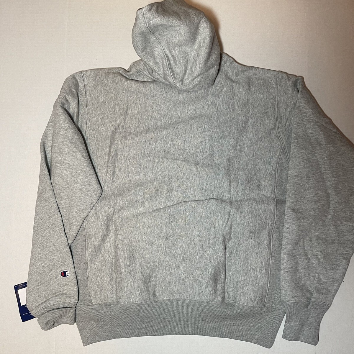 Champion sweaters urban outfitters 90s 2025 Champion sweaters urban outfitters 90s 2025