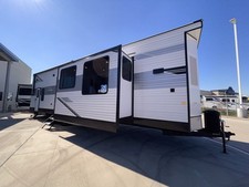 2027 Jayco Jay Flight Bungalow 404LOFT DS