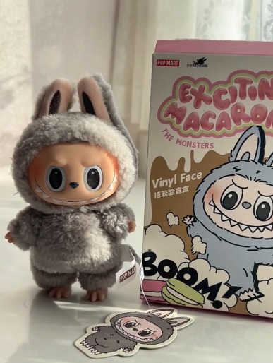 カメリア☆美品をお安く☆さま　専用　LABUBU POP MART The Monsters Tasty Macaron Sesame Beans Vinyl Face Blind