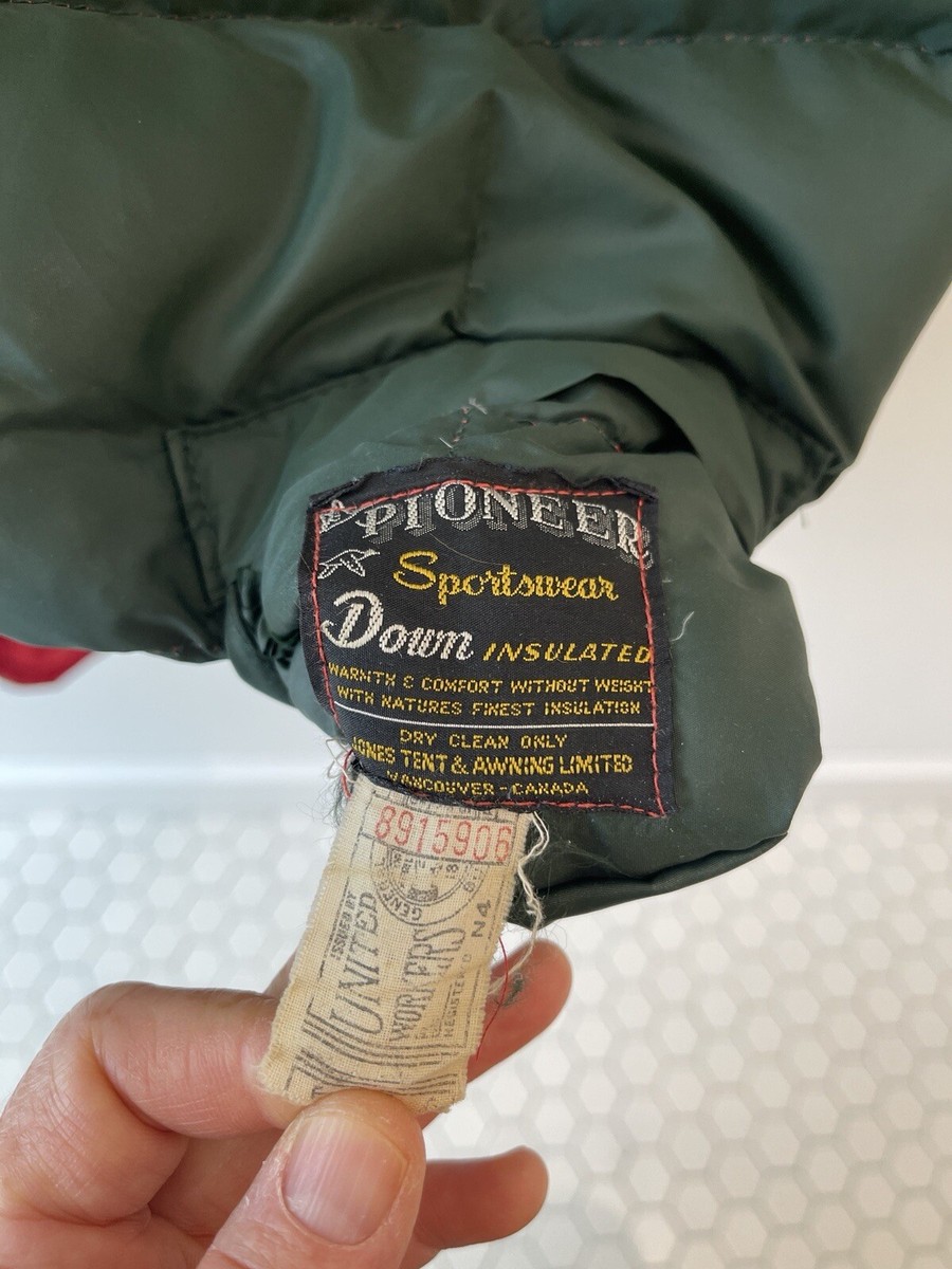 Vintage 1950's Pioneer Sportswear Down Insulated Reversible