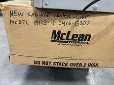 NEW APW McLean MHB11-0416-G307 Air Conditioner 3300/4000 BTU 134A Some Damage