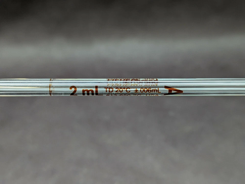 Pipeta reutilizable volumétrica bombilla de vidrio FISHERBRAND clase A 0,5-50 ml 13-650 Foto 4 de 4