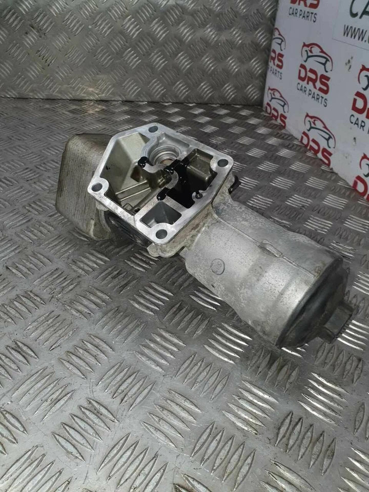 CARCASA FILTRO ACEITE AUDI A5 S-LINE ENFRIADOR CUPÉ B8 EDICIÓN NEGRA QUATTRO 2.0 2011 Foto 2 de 4