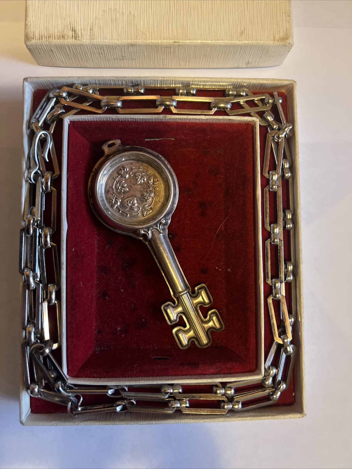 REED & BARTON Sterling Silver WINE TASTERS KEY 1880 SOMMELIER Pendant