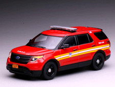 596 1/64 Ford Explorer 2013 FDNY New York Fire Department Red Diecast Car Model