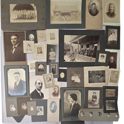 Lot Of 40 Cabinet Cards & CDV photo Late 1800s To Early 1900s Some Interesting 
