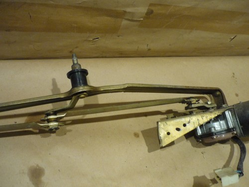 Ferrari 308 - Wiper Linkage & Motor Assy - P/N  60004702 - Picture 3 of 5