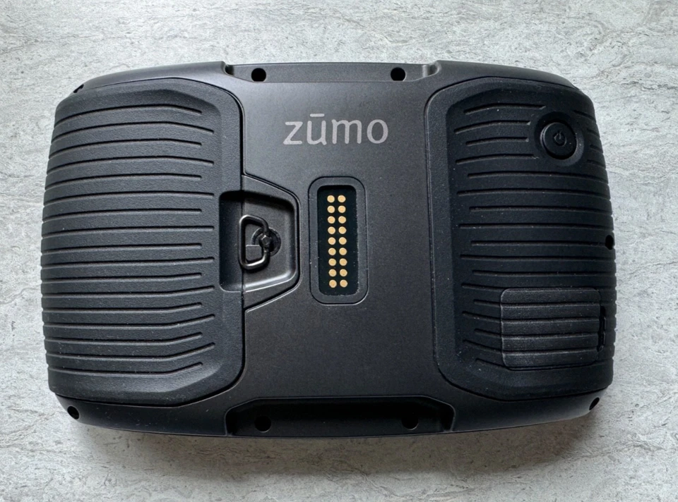 Garmin Zumo 595LM (Lifetime Maps) Motorcycle / Harley GPS Satellite Navigation - Image 2 of 2