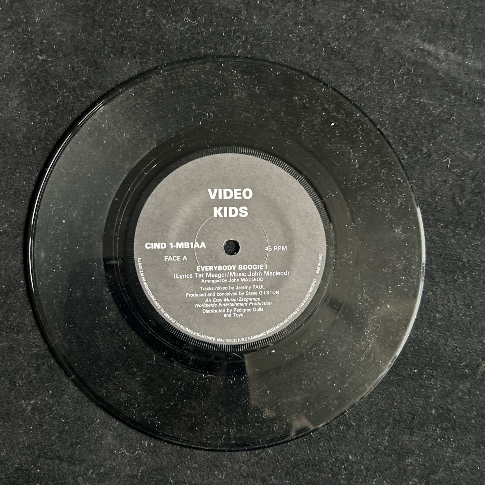 Rare Pedigree "Disco Dance with Sindy and The Video Kids",  7" Single 4