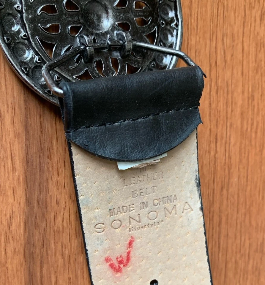"Cinturón Sonoma para mujer talla M cuero negro tono plata hebilla tachuelas perforadas 2"" de ancho" Foto 3 de 4