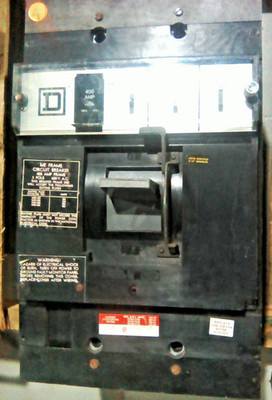 Square D MHP36400 400 Amp 3 Pole Molded Case Circuit Breaker 600VAC Used