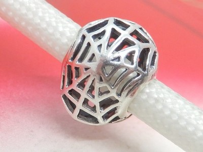 Original Pandora Sterlingsilber Marvel Spider-Man Maske Charm L-792351C01