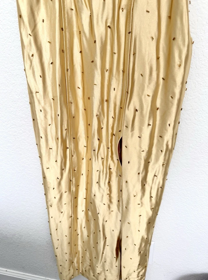 Vestido maxi bainha coquetel vintage anos 50 anos 60 dourado seda cetim frisado à mão - Imagem 4 de 4