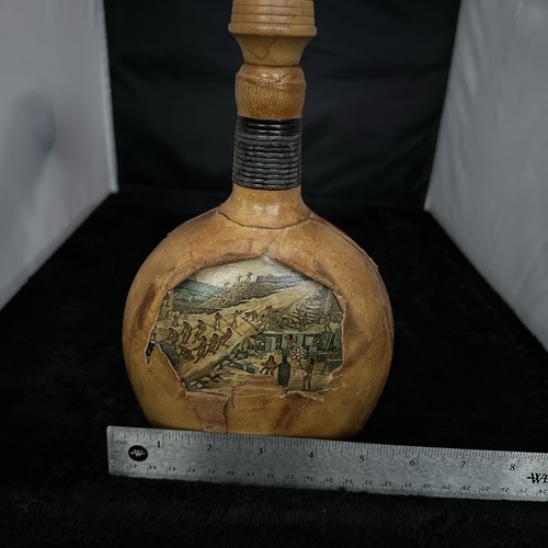 Vintage Leather Wrapped Liquor/Wine Decanter~ Hand Painted - Afbeelding 11 van 11